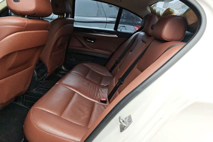 Used BMW 5 Series 2014 520i Elegant Edition