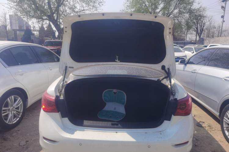 Used Infiniti Q50L 2015 2.0T Enjoyment Edition Trunk
