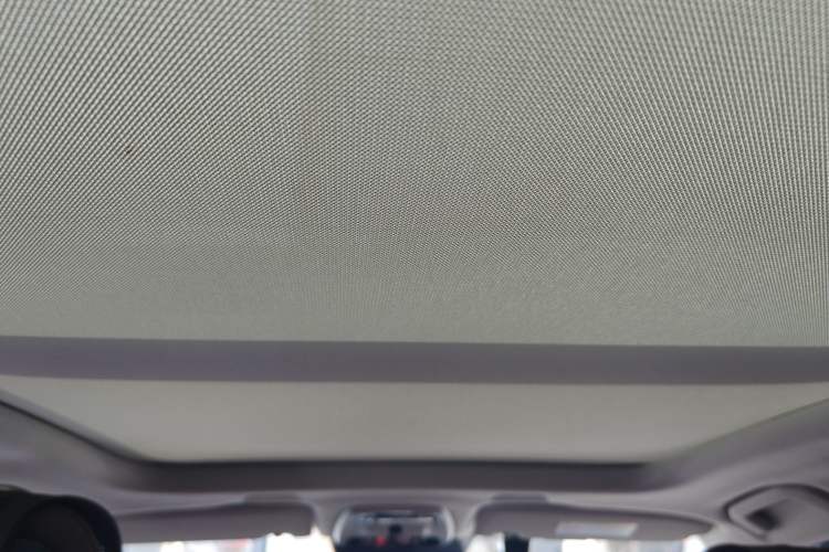 Used Volvo XC60 2018 T5 4x4 Zhiya Luxury Edition Headliner