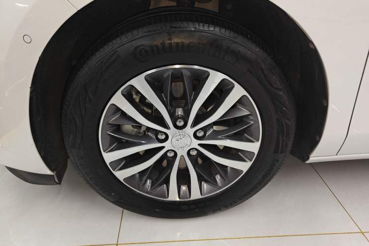 Used Buick GL8 2021 ES Land Cruiser 653T Luxury Edition