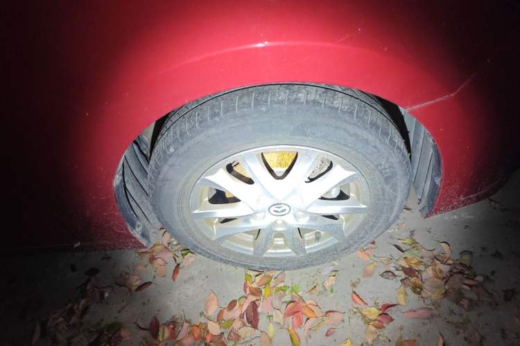 Used Mazda 3 Axela 2016 Sedan 1.5L Automatic Luxury Model