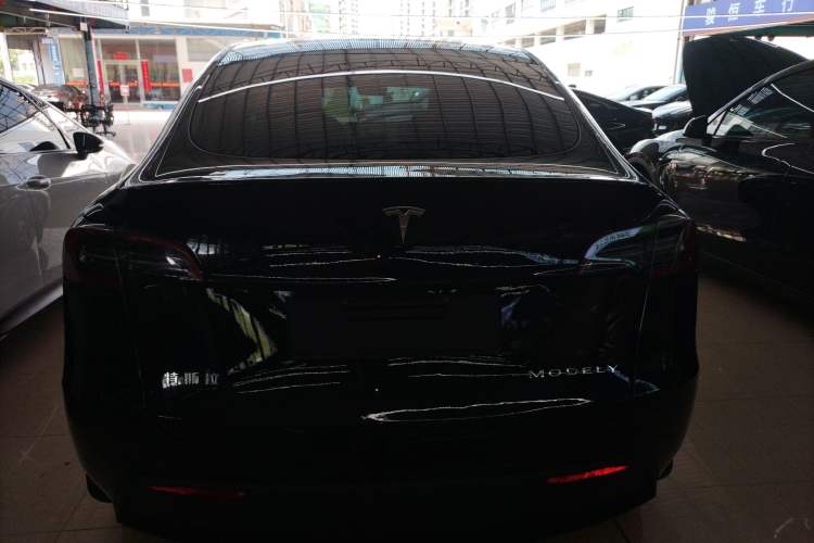 Used Tesla Model Y 2023 Rear-Wheel-Drive Version
