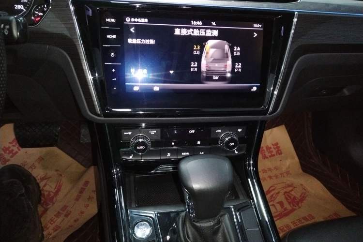 Used Volkswagen Phideon 2019 380TSI Two-Wheel Drive Business Edition China VI Standard
