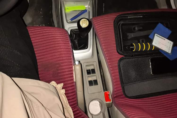 Used CHANGAN Alsvin V3 2012 1.3L Manual Comfort Version China IV Standard