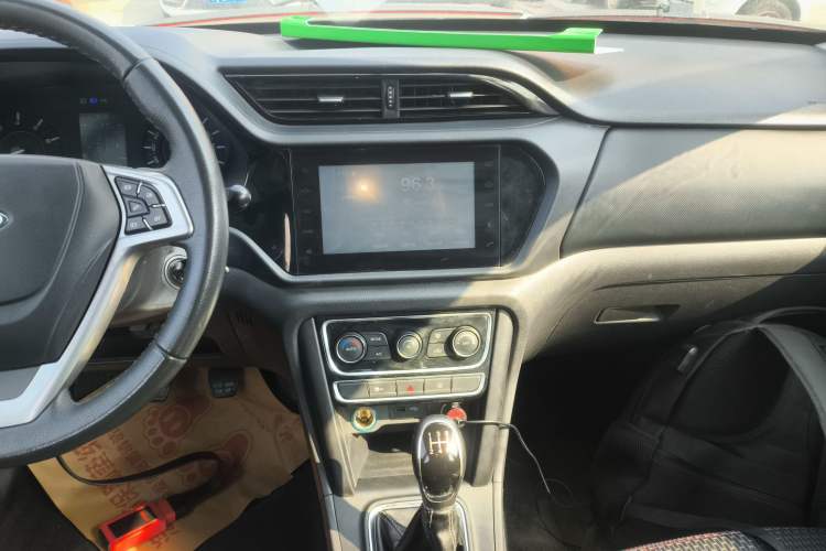 Used Chery Tiggo 3 2016 1.6L Manual ZhiShang Edition