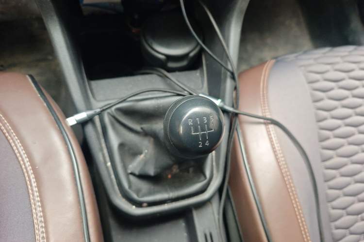 Used Volkswagen Jetta 2019 Dream Edition 1.4L Manual Fashion Version Gear Lever