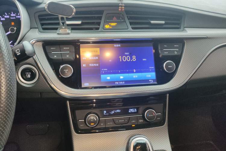 Used Geely Auto Emgrand GS 2016 Elegant Edition 1.3T Automatic LingShang Model Audio And AC Panel