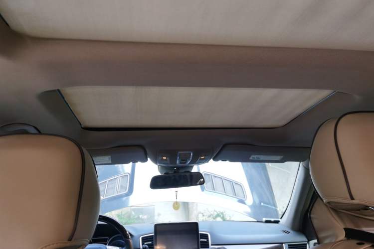 Used Mercedes-Benz M-Class 2012 ML 350 Luxury Edition