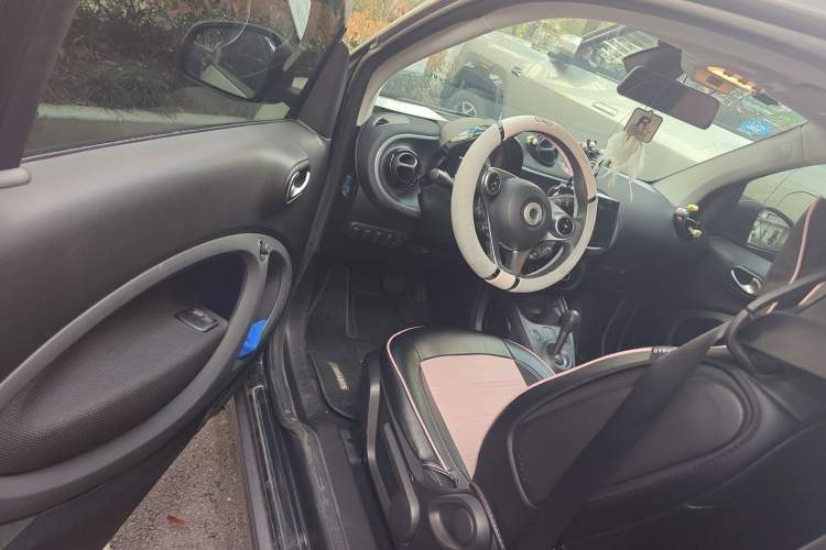 Used smart fortwo 2019 0.9T 66kW Hardtop Wind Power Edition China VI