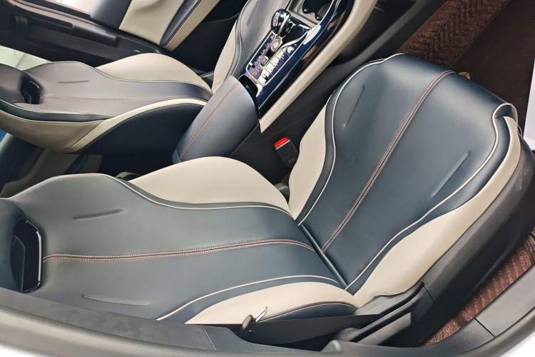 Used BYD Qin PLUS 2021 DM-i 120KM Prestige Model Right Front Seat