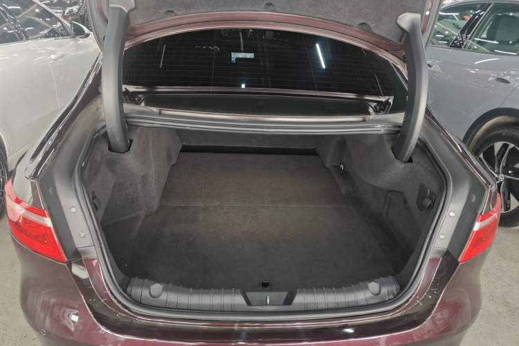 Used Jaguar XFL 2019 XFL 2.0T 250 PS Four-Wheel Drive Luxury Edition