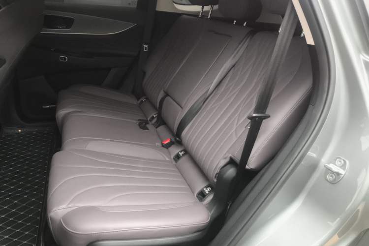 Used Chery Tiggo 9 C-DM 2025 1.5T 106KM Ultra-Comfort Edition 5 Seats Lithium-NMC