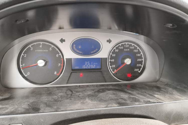 Used Geely Auto Classic Emgrand 2012 Sedan 1.8L Manual Comfort Model
