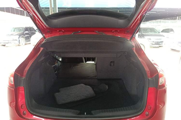 Used Mazda CX-4 2016 2.0L Automatic 2WD Blue Sky Luxury Edition