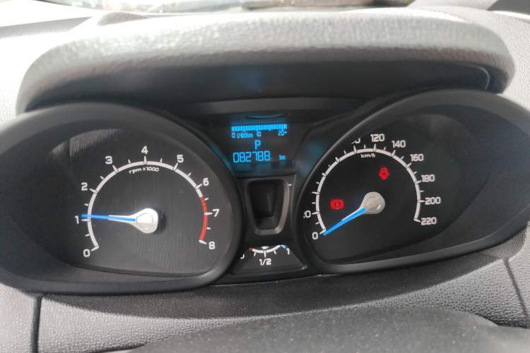 Used Ford EcoSport 2013 1.5L Automatic Fashion Model