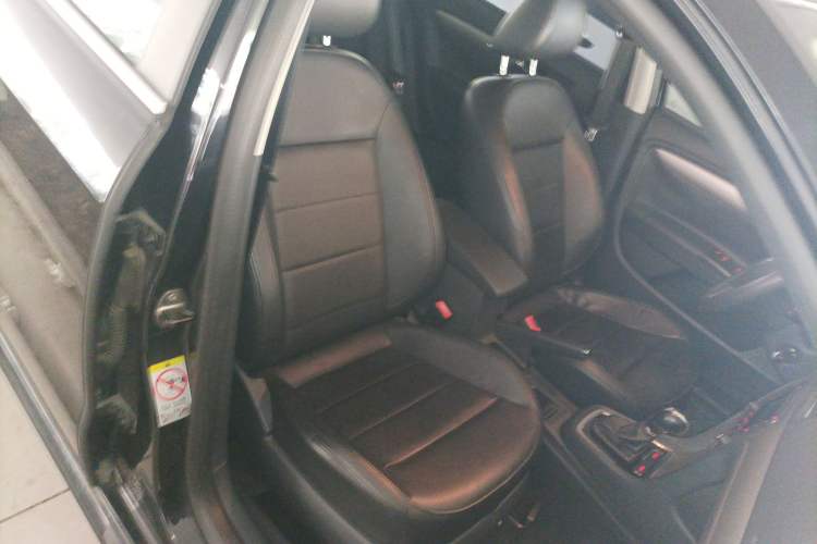 Used Volkswagen Lavida 2013 Restyled Classic 1.6L Automatic Comfort Edition
