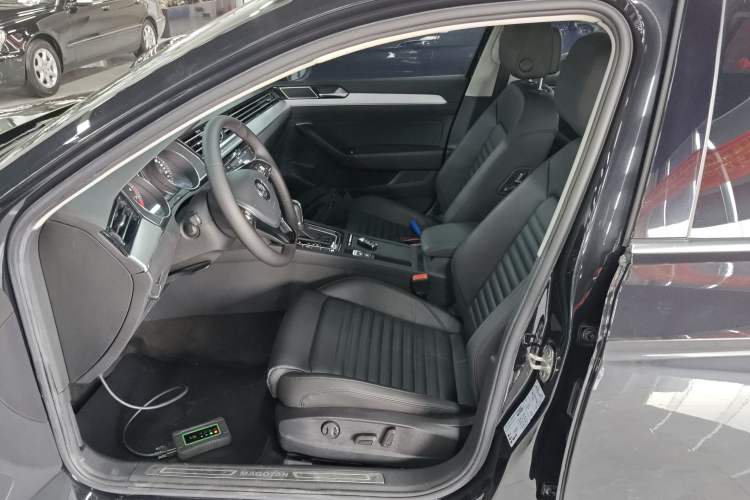 Used Volkswagen Magotan 2019 330TSI DSG Leading Edition China V Standard