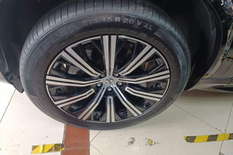 Used Volvo XC90 2021 B5 SmartDrive Luxury Edition 7 Seats Left Front Wheel Hub