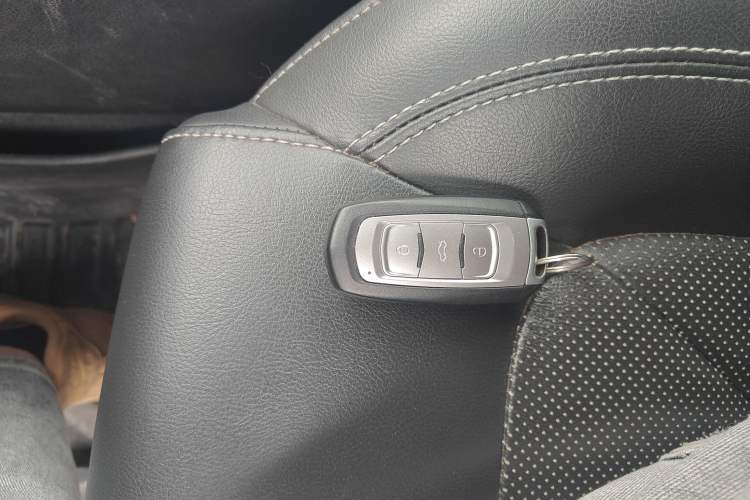 Used Geely Auto Emgrand 2017 Sedan Million Edition 1.5L Manual - Upward Version