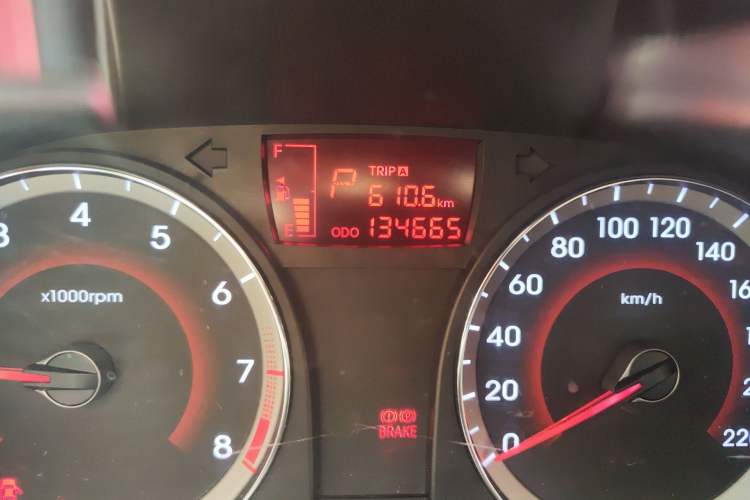 Used Hyundai Verna Ray 2014 1.4L Automatic GLX
