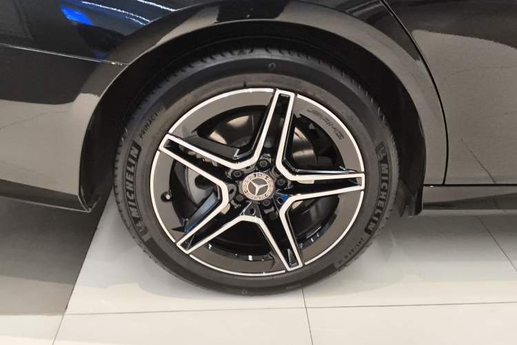 Used Mercedes-Benz E-Class 2021 Updated E 260 Fashion Sport Edition
