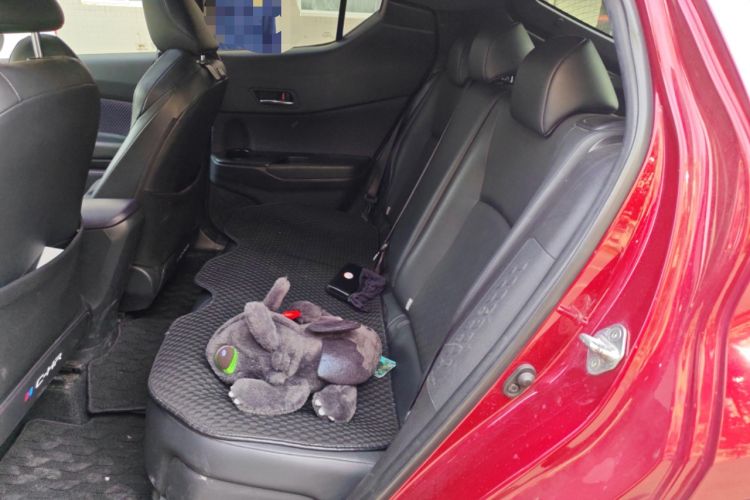 Used Toyota IZOA 2018 2.0L Yichi Version China VI Standard Left Rear Seat