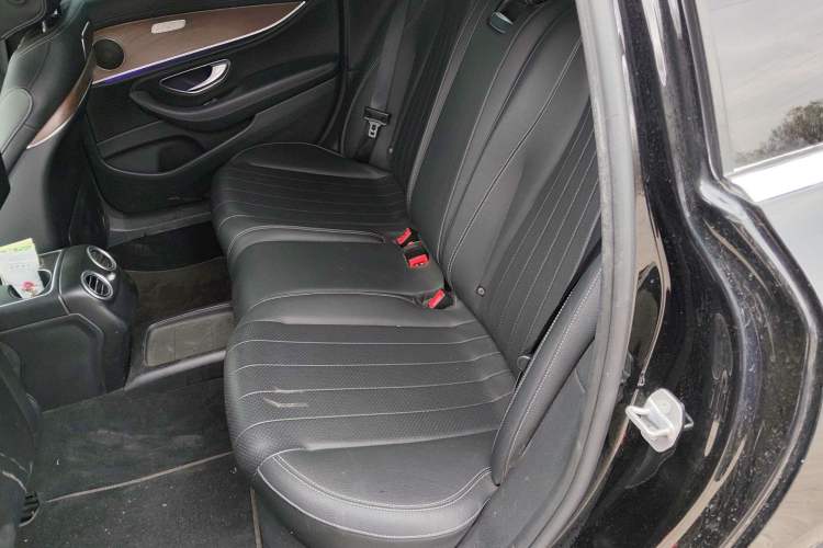 Used Mercedes-Benz E-Class 2016 E 200 L
