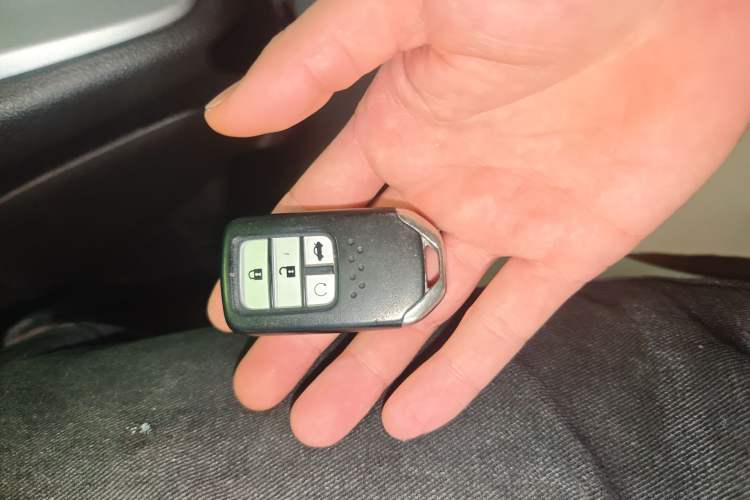 Used Honda CR-V 2012 2.0L two-wheel drive urban version
