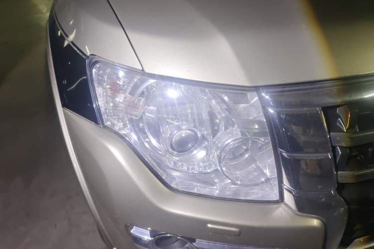 Used Mitsubishi Pajero 2015 3.0L Automatic Elite Plus Version China V Standard