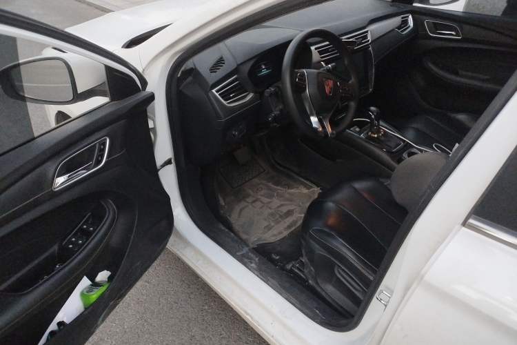 Used Roewe i5 2020 1.5L Automatic 4G Connect Luxury Flagship Edition