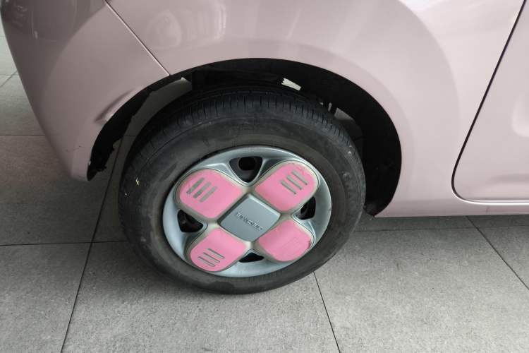 Used Geely Galaxy Panda 2023 Panda Mini 200km Endurance Bear Right Rear Wheel Hub