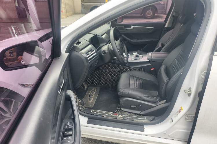 Used BYD Qin Pro New Energy 2018 DM 1.5TI Automatic Smart Connect Enjoyment Model
