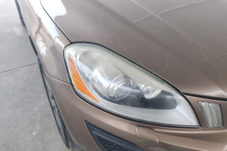 Used Volvo XC60 2013 T6 AWD Comfort Edition Right Front Headlight