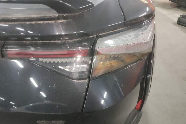 Used Dongfeng Aeolus Yixuan 2022 230T Automatic Adaptive-Beam Knight Edition
