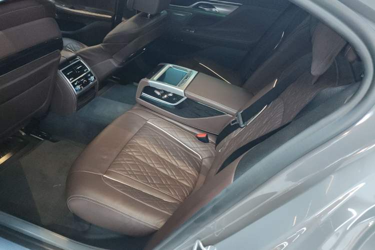 Used BMW 7 Series 2021 740Li Leading Model M Sport Package