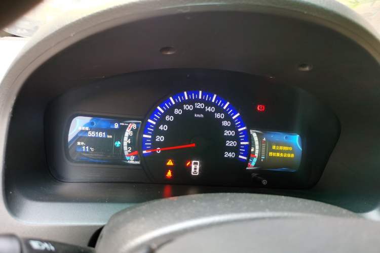 Used BYD G6 2012 1.5TI Manual Luxury Edition
