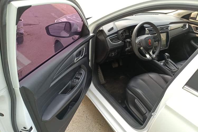 Used Roewe i5 2019 1.5L Automatic 4G Connected Langhao Edition