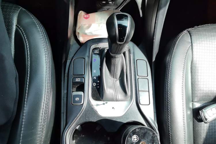 Used Hyundai Santa Fe 2013 2.4L Automatic Two-Wheel Drive Smart Version