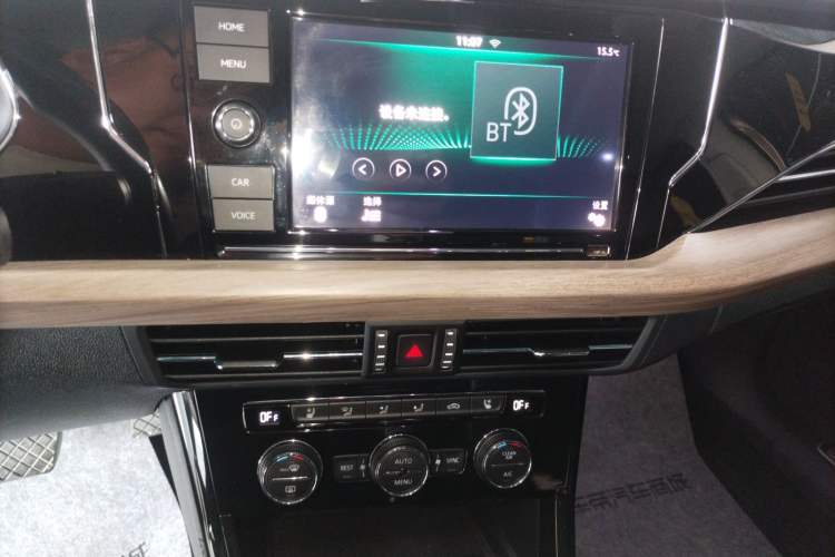 Used Volkswagen Passat 2019 330TSI Luxury Edition China V Standard Audio And AC Panel