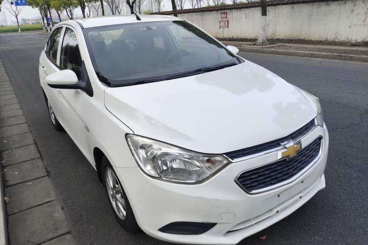 Used Chevrolet Sail 2015 Sail 3 1.3L AMT Ideal Edition Front Right 45 Deg