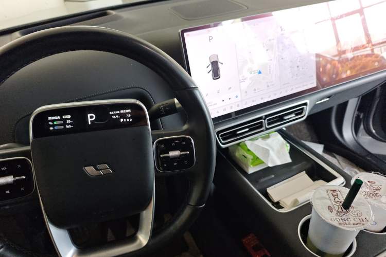 Used Li Auto L8 2023 Max model Gear Lever