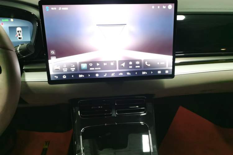 Used BYD Han 2024 EV Glory Edition 506KM Front-Wheel-Drive Premium Model