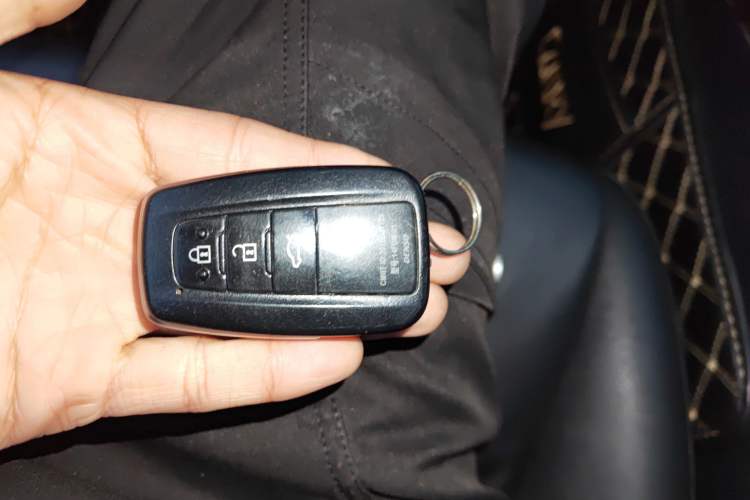 Used Toyota Camry 2019 Revised Version 2.0G Luxury Edition
