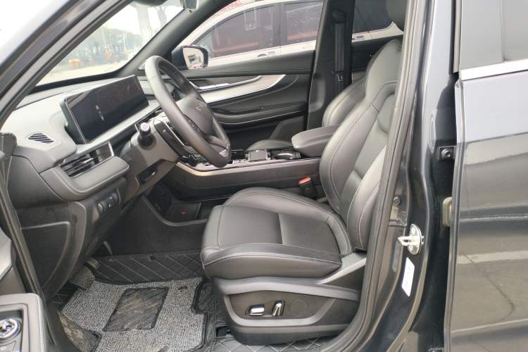 Used EXEED Zhuifeng 2022 Versailles 1.6T DCT "Chasing the Wind" Edition Left Front Seat