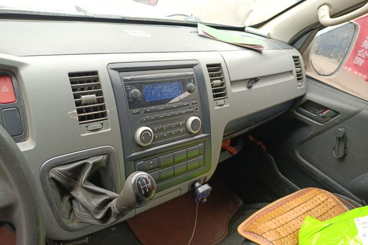 Used Foton Scenic G7 2017 2.0L Long-Wheelbase Commercial Van High Roof 2 Seats 4Q20M