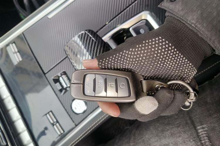 Used Changan CS85 COUPE 2019 1.5T DCT Version China VI Standard