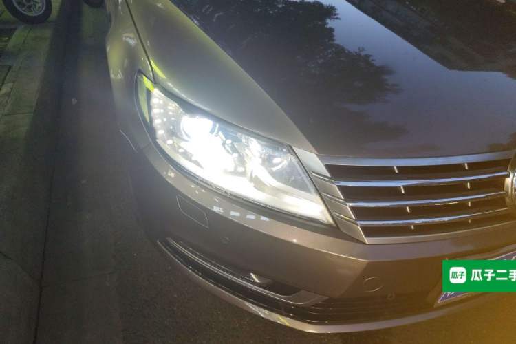 Used Volkswagen FAW-Volkswagen CC 2013 1.8TSI Prestige Model Right Front Headlight