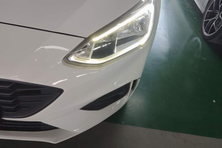 Used Ford Focus 2020 Sedan EcoBoost 180 Automatic Trend Edition