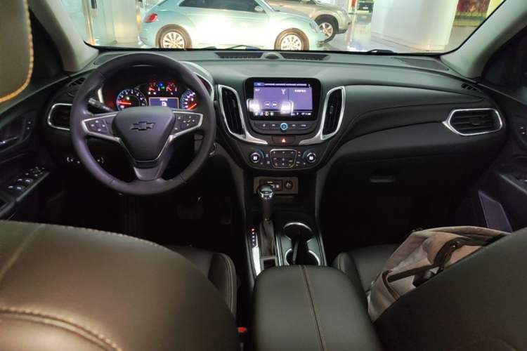 Used Chevrolet Equinox 2019 535T Automatic YuJie Edition China VI