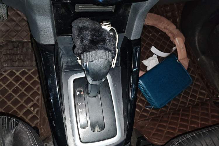 Used Ford EcoSport 2013 1.5L Automatic Prestige Model Gear Lever